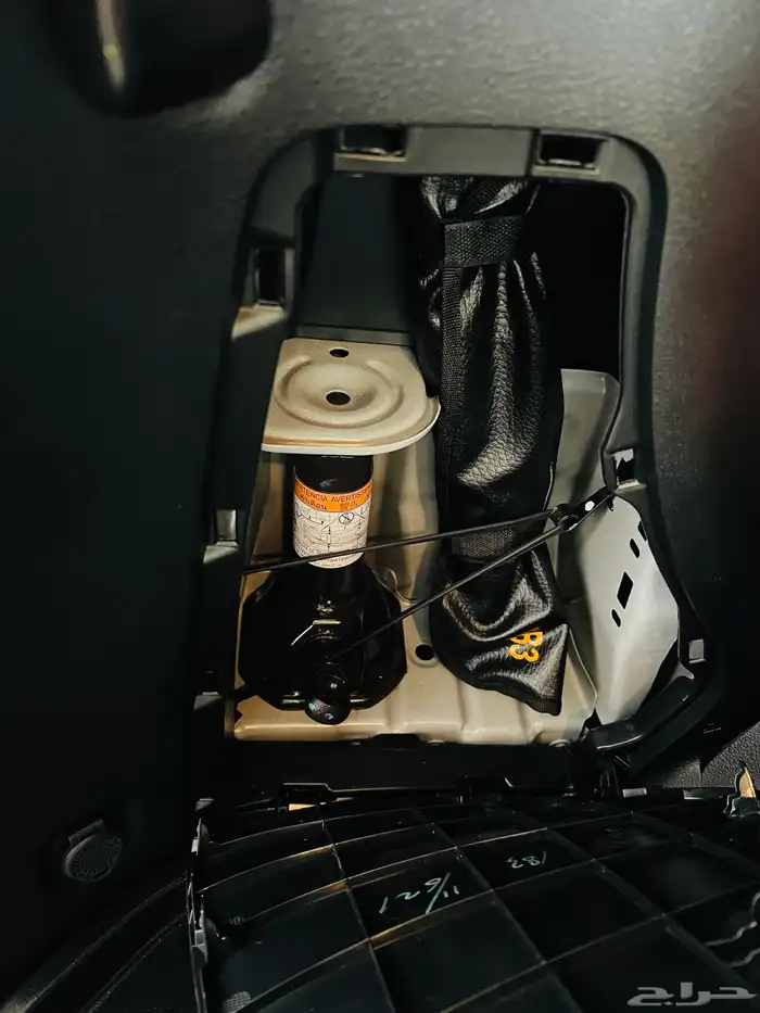 تويوتا فورتشنر VX1 بنزين 2025 30