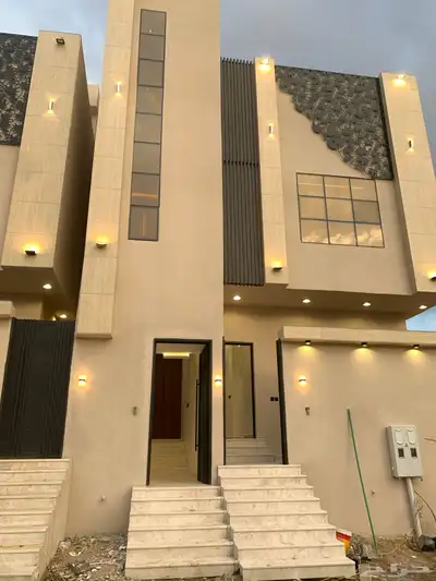 للبيع روف علوي مع ملحق درج خارجي با الخميس حي النسيم 2