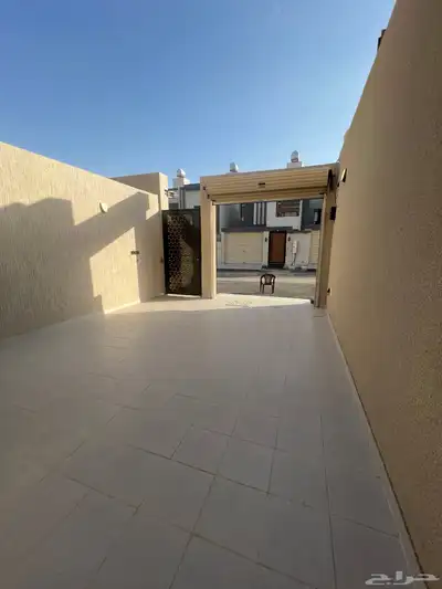 للبيع ارواف ارضيه وارواف علويه بالمحالة ابها دره المحاله 5