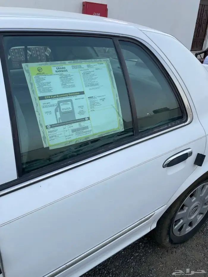 للبيع فورد ماركيز 2001 ماشي 330 نظيف 2