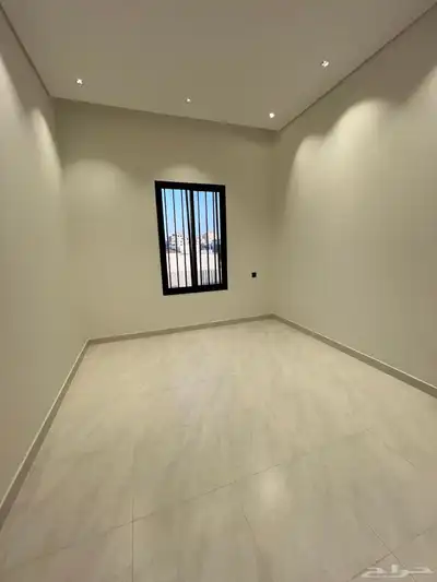 للبيع ارواف ارضيه وارواف علويه بالمحالة ابها دره المحاله 42