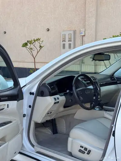 لكزس 460 LS لارج 7