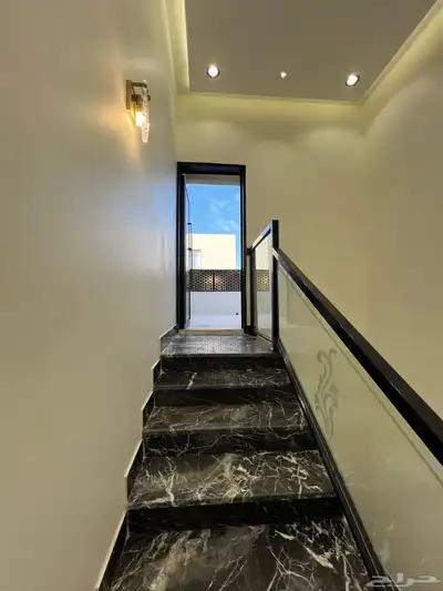 للبيع ارواف ارضيه وارواف علويه بالمحالة ابها دره المحاله 30