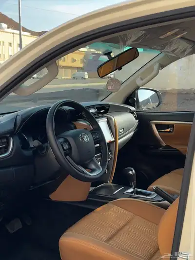 للبيع فورشنر 2021سعودي 6 سرندل بحالة الوكالة 5