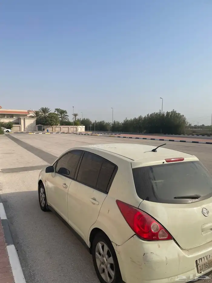 نيسان تيدا 4