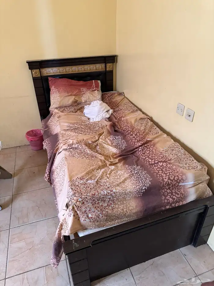 اثاث للبيع مع مكيفات 12