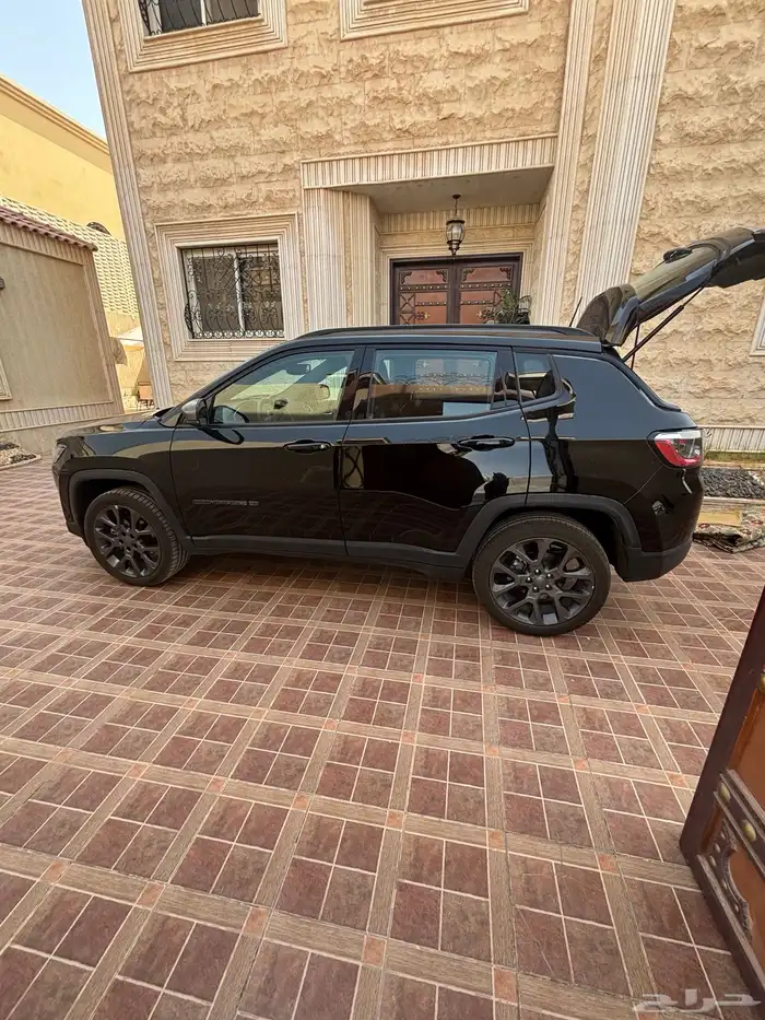 جيب كومباس 2021 1