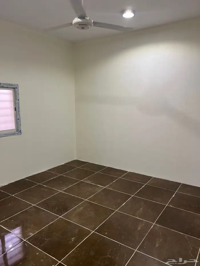 وحدات عزاب للإيجار 2