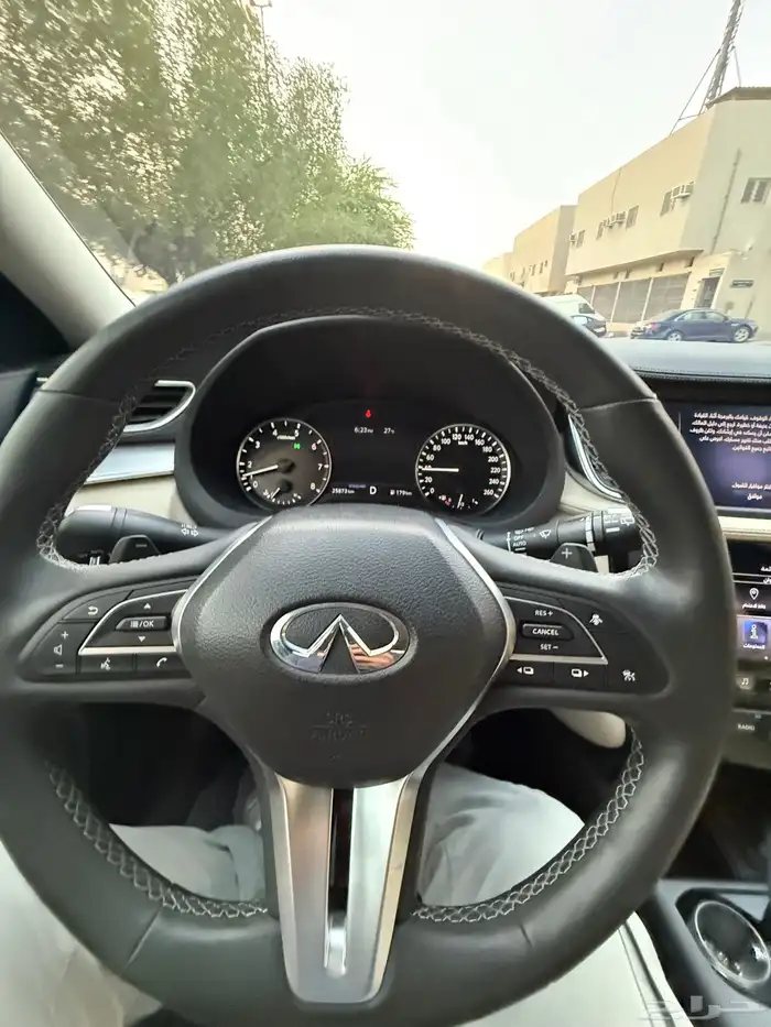 السيارة نيسان انفينتي فل كامل موديل 2022 QX50 6