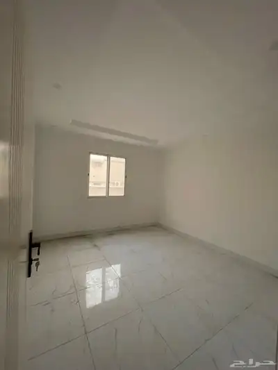 شقة تمليك 5 غرف ب 500 بطحاء قريش شارع 25 قرب كدي الحرم 8