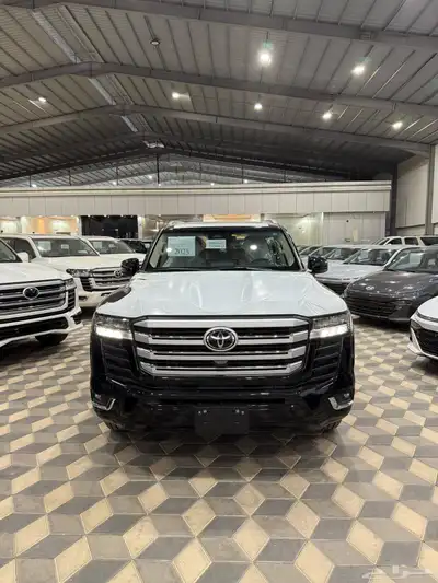 تويوتا لاندكروزر 2025 GXR L4 سعودي بنزين اقل سعر بطاقه 2