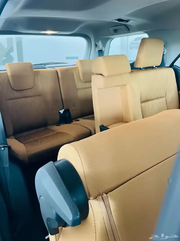 تويوتا فورتشنر VX1 بنزين 2025 29