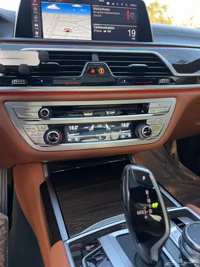 بي ام دبليو ( 730 LI ) الموديل 2021 ممشى قليل شبه جديد 33