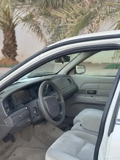 فورد فيكتوريا 2009 حكومي سابقا 4