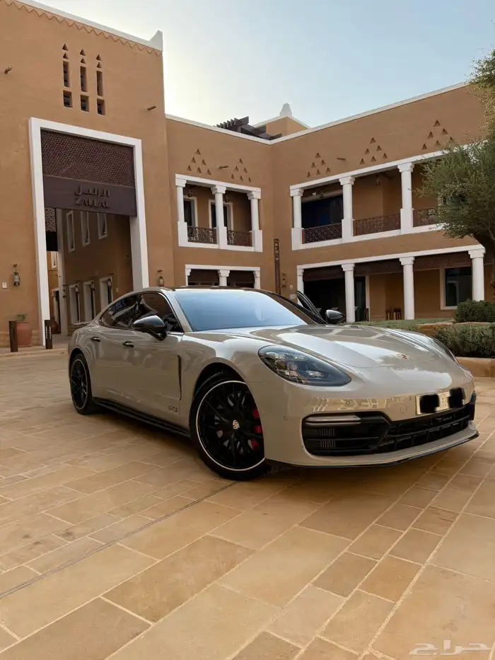 بورش باناميرا GTS 2019 1