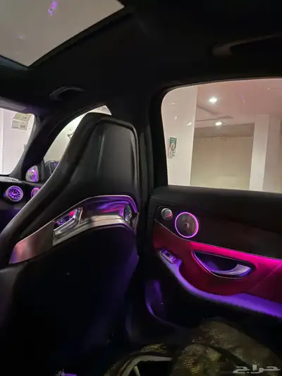مرسيدس C300 2015 نظيف للمستخدم كت 63 amg مقاعد ريكارو سيت 10