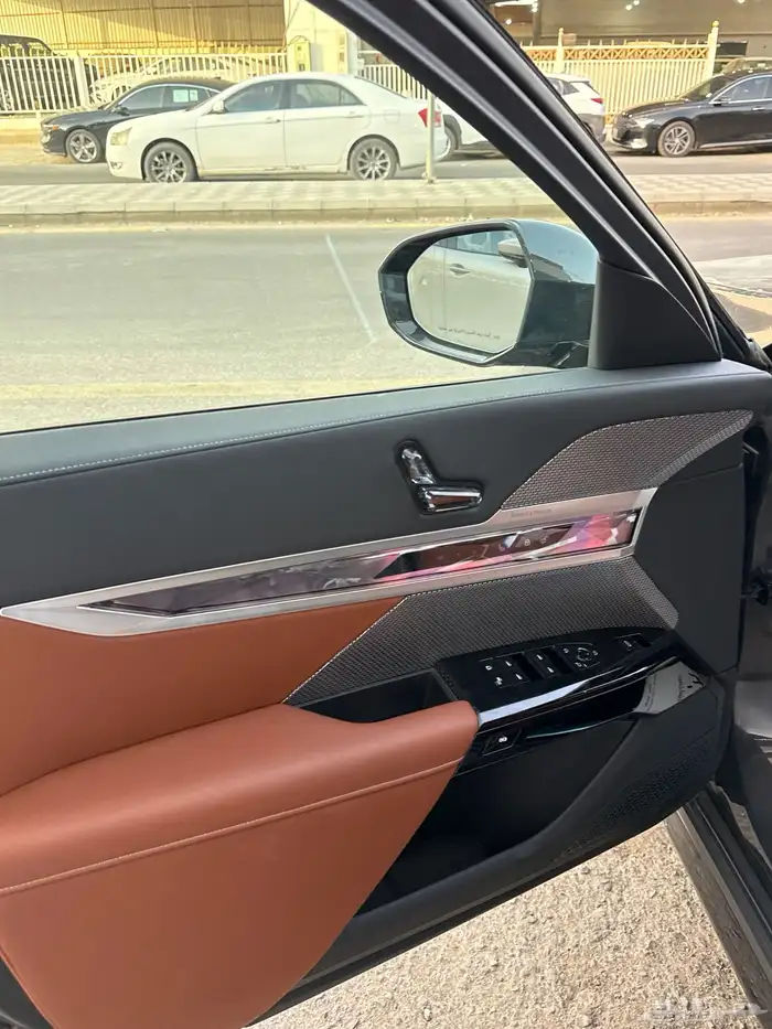 بي ام دبليو 2025 عداد جديد 735 i خليجي 8