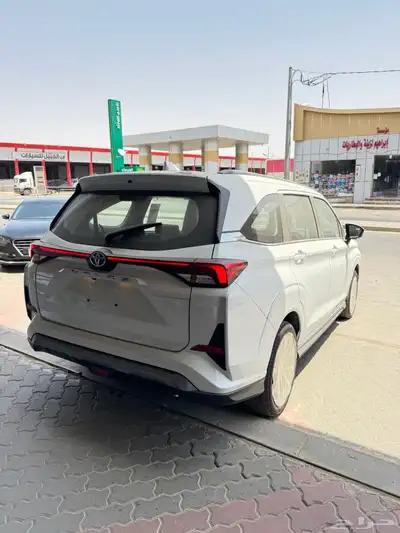 تويوتا فيلوز GLX بنزين 2025 2