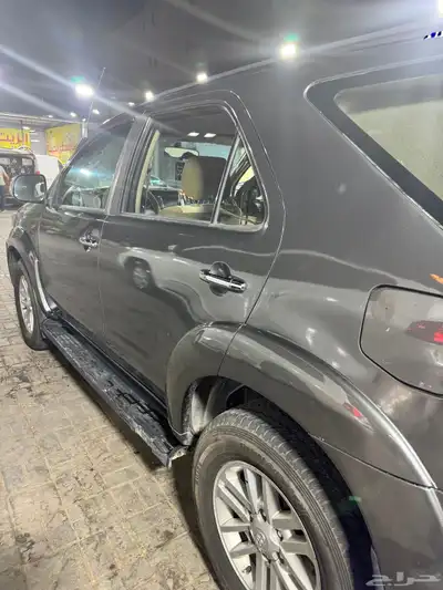 فورتشنر 2105 دبل 6 سلندر فئة الستين عام 8