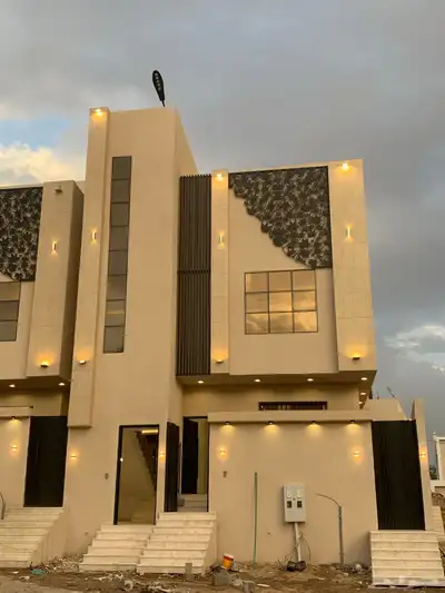 للبيع روف علوي مع ملحق درج خارجي با الخميس حي النسيم 3