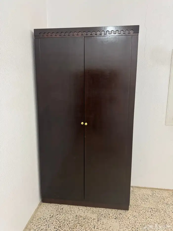 2 دولاب و 4 سرير 2