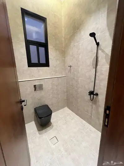 للبيع ارواف ارضيه وارواف علويه بالمحالة ابها دره المحاله 44