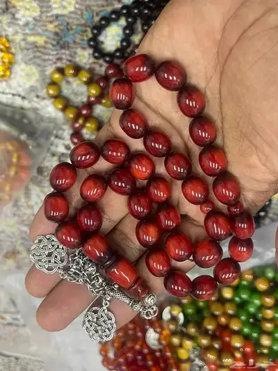 مجموعة سبح خامات اصليه مسكي 66
