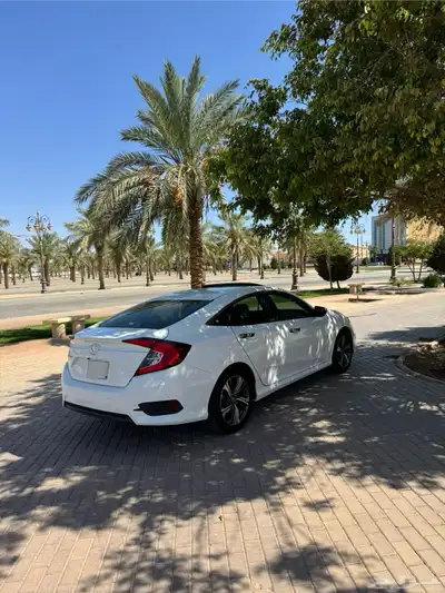 هوندا سيفيك 2020 بحالة الوكاله فل كامل 7