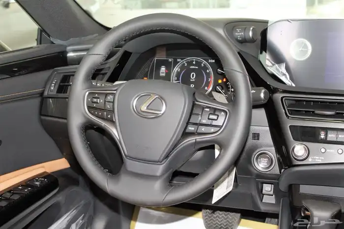 لكزس-ES250 AA -خليجي-2025-جناح-تشغيل عن بعد-ازياق جانبيه 10