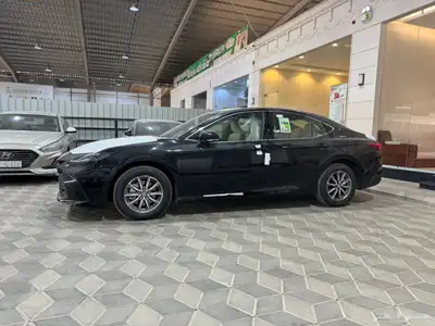 كامري 2025 E بنزين عبداللطيف جميل اللون اسود 7