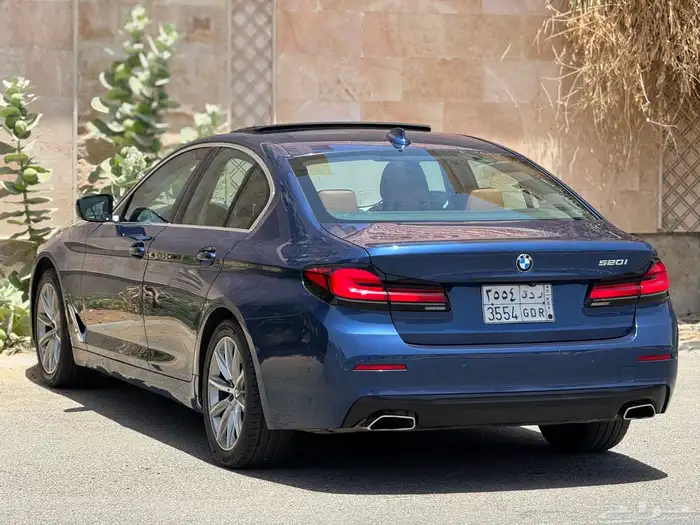 BMW   520   2023 البيع 128000 الف بودي بلد 2
