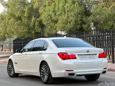 بي ام دبليو 2012 740li 30