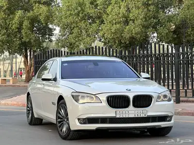 بي ام دبليو 2012 740li 4