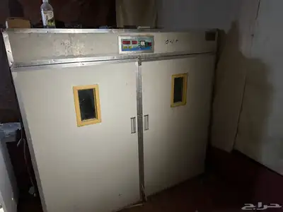 Egg hatching incubator 2