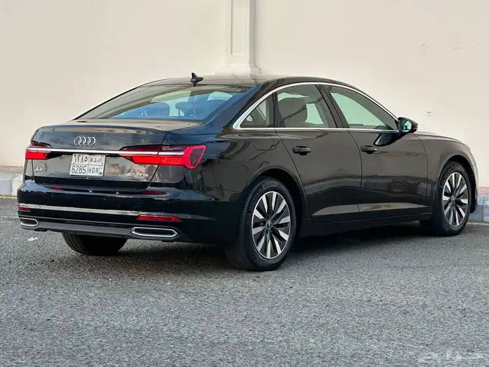 اودي A6 موديل 2023 البيع 118000 الف 3