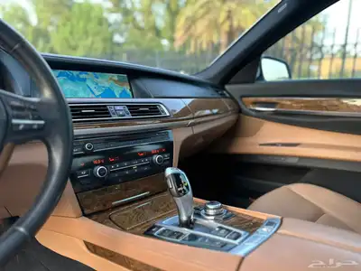 بي ام دبليو 2012 740li 12