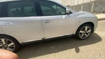 للبيع نيسان باثفندر فل كامل 2014 اول مالك 6