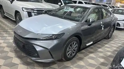كامري 2025 E بنزين اللون تيتانيوم عبداللطيف جميل 0