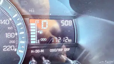 للبيع يارس 2023 شبه جديدة ممشى 17300 فقط 16