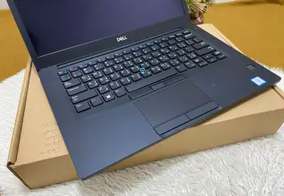 لابتوب Dell شاشه لمس كور i7 شبه الجديد 17