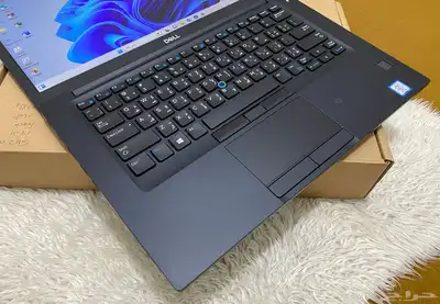 لابتوب Dell شاشه لمس كور i7 شبه الجديد 19