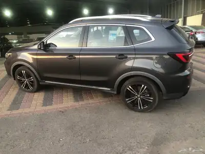 ام جي RX 5 MG لكجري نصف فل موديل 2023 5