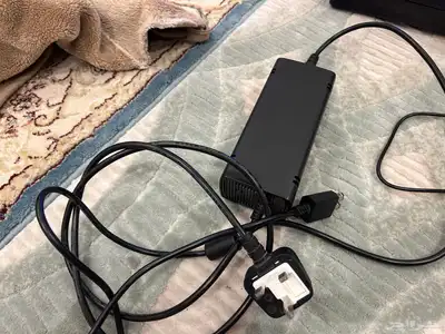 جهاز Xbox 360 شغال نظيف ومعه سيدي اقبل البدل سوني ثري فات 2