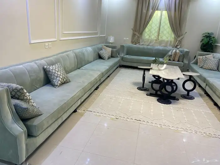 كنب صالة خمس قطع   ضيافة   3  خدمات   ستارة 0