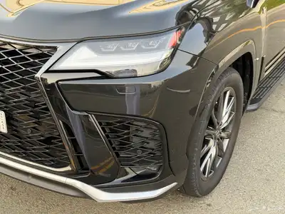 جيب لكزس LX600 2023 F SPORT - سعودي 10