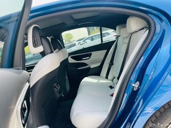 مرسيدس C200 AMG 2023 7
