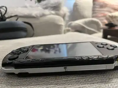 جهاز psp 3000 اصلي مهكر 6
