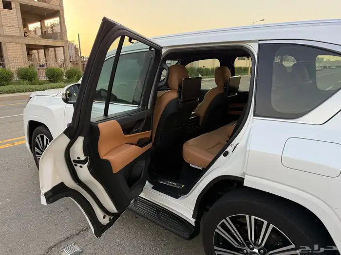 لكزس LX600 2024 BB - سعودي شبه جديد 16
