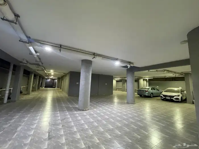 شقة تمليك مميزة 6 غرف بطحاء قريش بجوار جامع 14