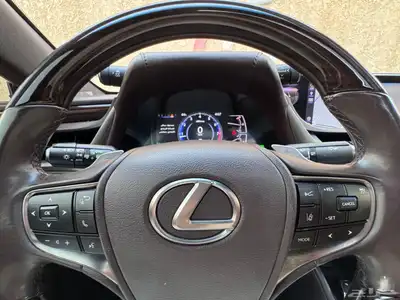 لكزس ES350 CC 2021 34